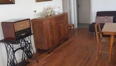 GITE chez mamie - 7 personnes A SAINTE LIVRADE SUR LOT - Foto 4