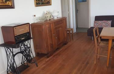 GITE chez mamie - 7 personnes A SAINTE LIVRADE SUR LOT - Foto 4