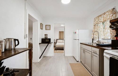 Pensacola Pad 1BR 1BA Modern - Foto 24