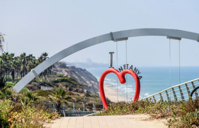 Coastline Family Triplex by Sea N' Rent - Photo 74