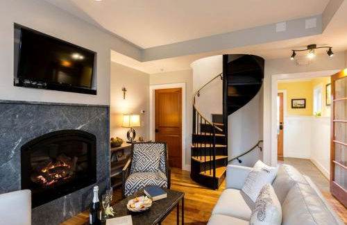 Exquisite Sunny Cabin Rental with a Hot Tub in Front Royal, Virginia - Foto 12