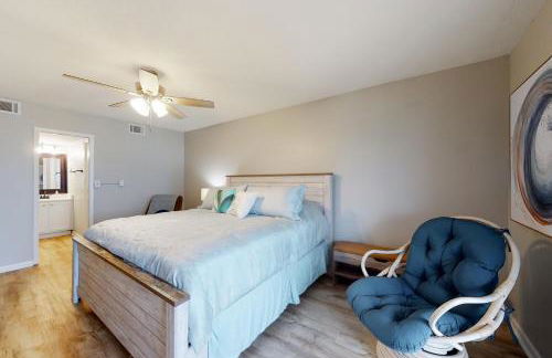 Romar Tower Beachfront Condos - Foto 74