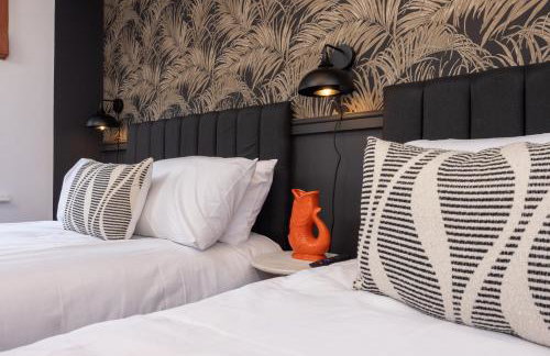 Luxuriou 5 Bedroom House By Homebird Property Management Short Lets & Serviced Accommodation Leeds With Private Parking & Free WiFi - Foto 25