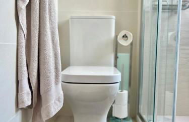 Air-conditioned Elisa Apartment with spacious sunroof lounge and swimming pool - Foto 32