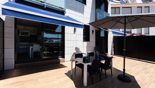 Apartamentos Playa De Los Barcos - Foto 4