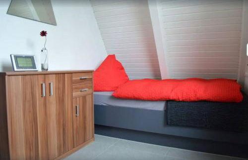 Ferienhaus in Waldkatzenbach modern & renoviert - Foto 13