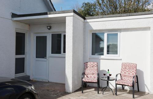 Comfortable Studio Apartment By N And N Stays Ltd, Peaceful Area Close to Cardiff Bay and Access Training Centre, Private Parking and Fast Wifi - Foto 27