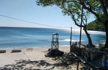 Kamari Beach guest house - Photo 51