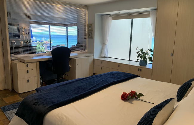 185 on Beach Boutique Suites and Apartments - Photo 22