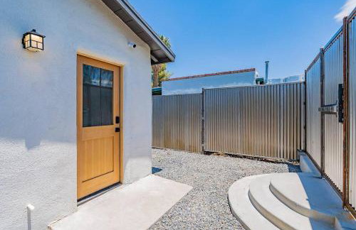 Downtown Bungalow -Duplex - EV Charger - Foto 22