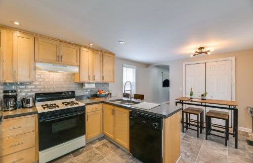 Walk to Parks and Dining Cozy Canandaigua Home! - Foto 11