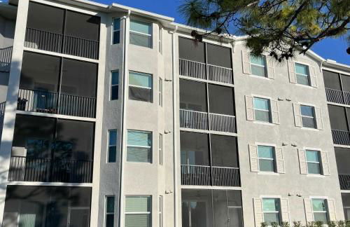 Stylish 3rd-Floor Condo with Golf Course Views - Foto 3