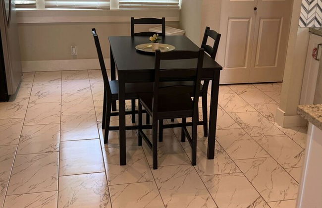 3BR3BA Urban Escape Just Minutes From Downtown - Foto 38