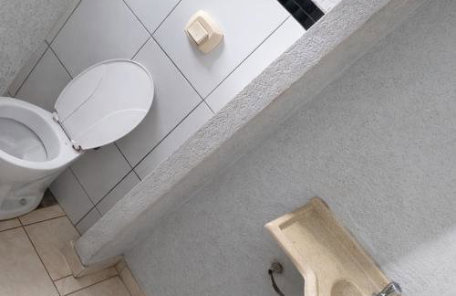 Casa inteira com árvore e rede perto do Aeroporto de CG - Foto 7