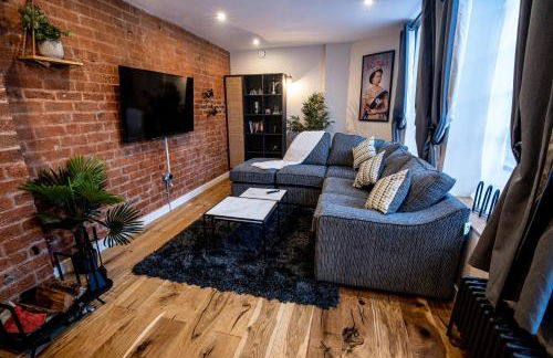 DJH Homes - VIP Luxury 2BR Grade ll Industrial House with Log Burner - JQ, Birmingham City - Foto 4