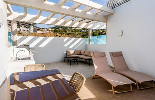 Panoramic Seaview Penthouse The Wave - Photo 13