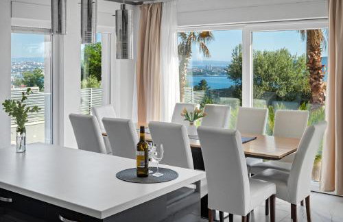 Seaview Villa Stanka with Pool and attached Jacuzzi - Photo 17