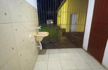 Casa Amarela, 3 Quartos , 15 camas, Acesso rápido às praias - Foto 29