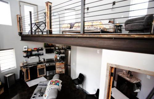 The Silo Loft at Goose Lake Lane - Photo 4