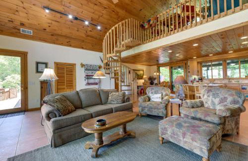 Almond Vacation Rental with Mountain Views! - Foto 6