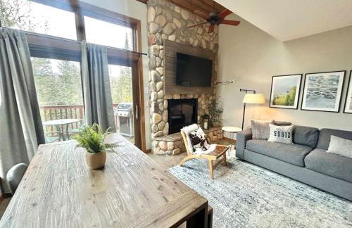 Ski in Ski out Townhome, Indoor and outdoor pools, hot tub, fire pits, and more - Foto 9