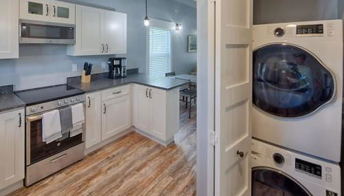 Updated Cottage in Heart of Town Park & Walk - Foto 5