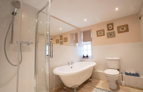 Elegant Number Two - Photo 54