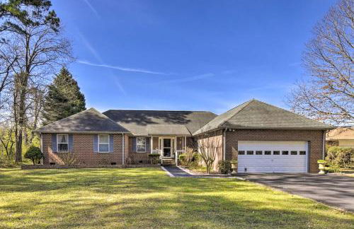 Gloucester Retreat with Backyard Oasis and Pier! - Foto 43