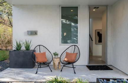 Sleeps 32 Private Compound w Putting Green Bouldin Collective by AvantStay - Foto 8