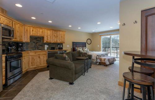 Penthouse Studio w Mtn Sunrise Views & Near Silver Mtn - Foto 3