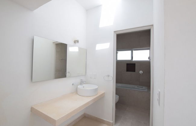 House in Cancun Near to the Airport, in a Family Neighborhood - Foto 24