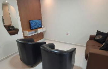 Espaço inteiro prox do aeroporto com ar cond e chuv elétrico - Foto 27