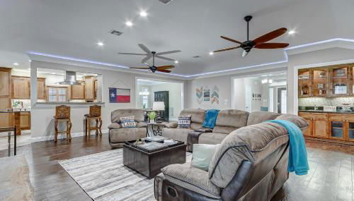 Best of Lake Conroe - Sleeps 16 - Lakefront Memories - Foto 4
