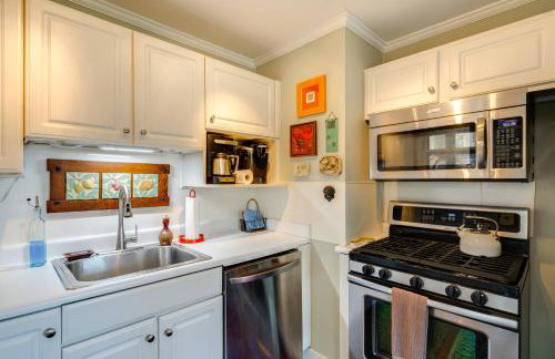 Hike, Sip and Explore! Blue Ridge Mtn Cabin with Porch - Foto 12