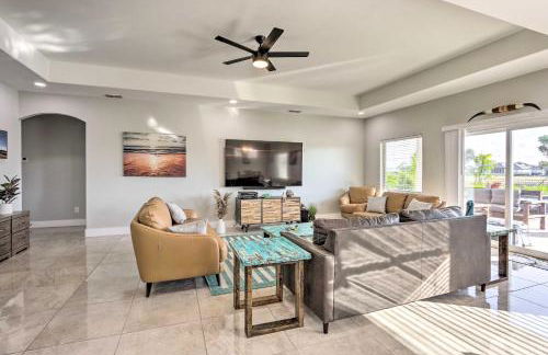 Stunning Laguna Vista Retreat with Pool and Grill - Foto 1