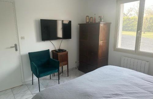 Lovely Holiday Home in Loire for 10 - Photo 10