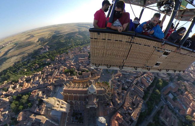 Paseo en globo por Segovia - Foto 2