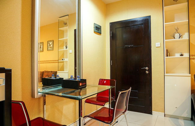 Trendy & Relaxing 2BR at The Suite Metro Apartment - Foto 13