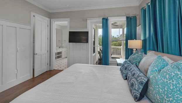 4 Minutes to Beach + Community Pool ~ Stunning Modern Home for 12 - Foto 4, Habitación