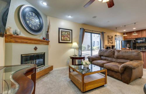 Englewood Apt with Patio in Denver Tech Center - Foto 7