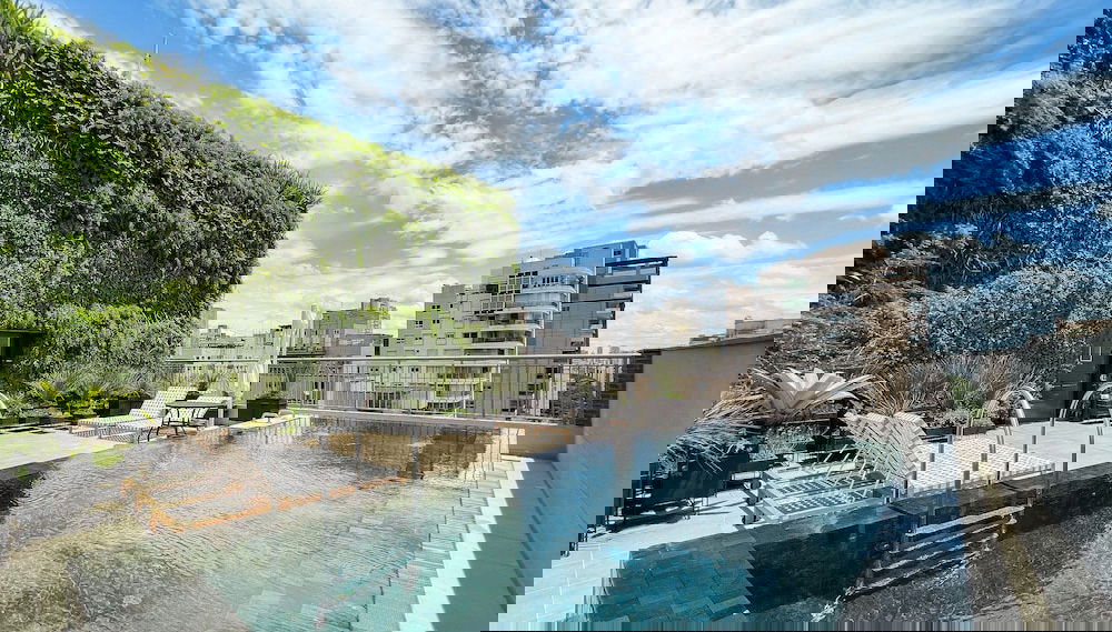 Zainalofts- 211 - Foto 2, Piscina