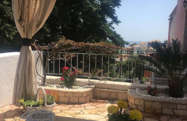 Flower House - Photo 19