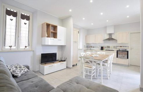 Gorgeous Home In Capezzano Pianore - Foto 3