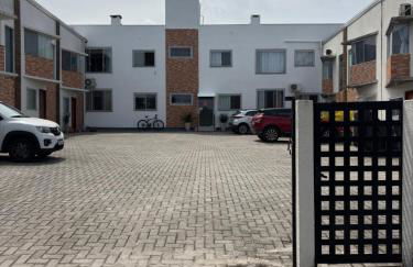 Apartamento com ar-condicionado, Wi-Fi no Campeche e estacionamento gratuito - Foto 7