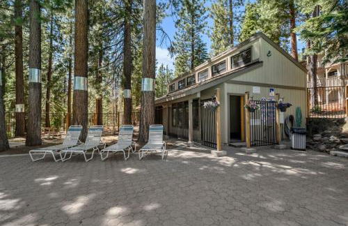 Enjoy Forest Views Retreat at Kingswood Village - Photo 35