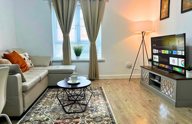 City Nearby - Parking - Wifi - Garden - Sleeps 4 - Foto 1