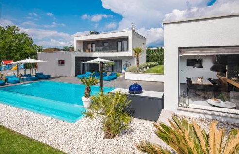 Stunning Home In Sivati - Photo 10