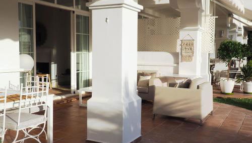 Marbella Holiday & Golf Garden Apartment - Photo 4