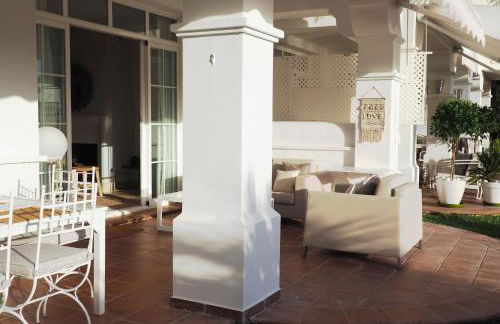 Marbella Holiday & Golf Garden Apartment - Photo 4