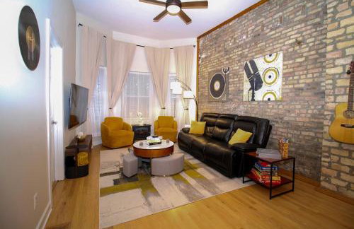 Queen Beds, Long Stay, Garage Parking, Near Train - Foto 1